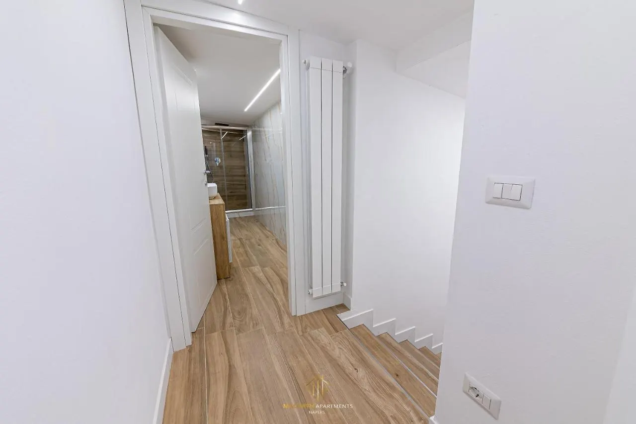 Macarth Apt Deluxe Napoli Centro 0*, Neapel